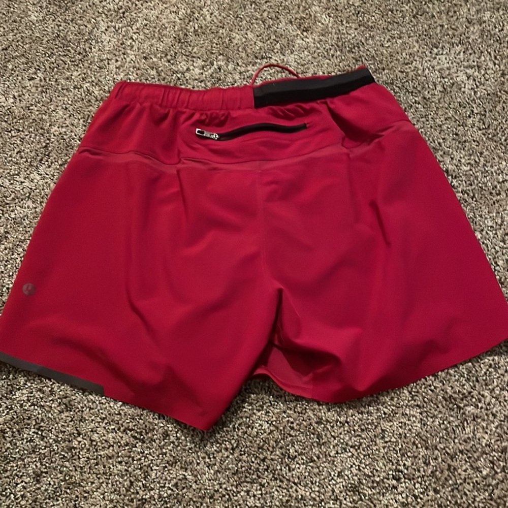 Mens red lululemon shorts - Picture 2 of 2